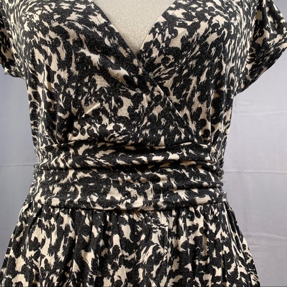 Express Animal Print Short Sleeve Top (M) - Picture 5 of 16